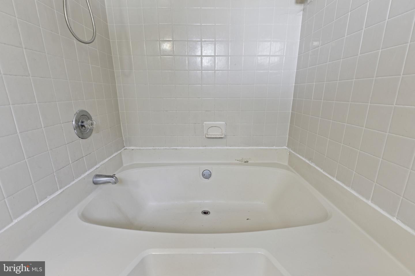 8629-B BEEKMAN PL, ALEXANDRIA, Virginia 22309, 1 Bedroom Bedrooms, ,1 BathroomBathrooms,Residential,For sale,8629-B BEEKMAN PL,VAFX2263992 MLS # VAFX2263992