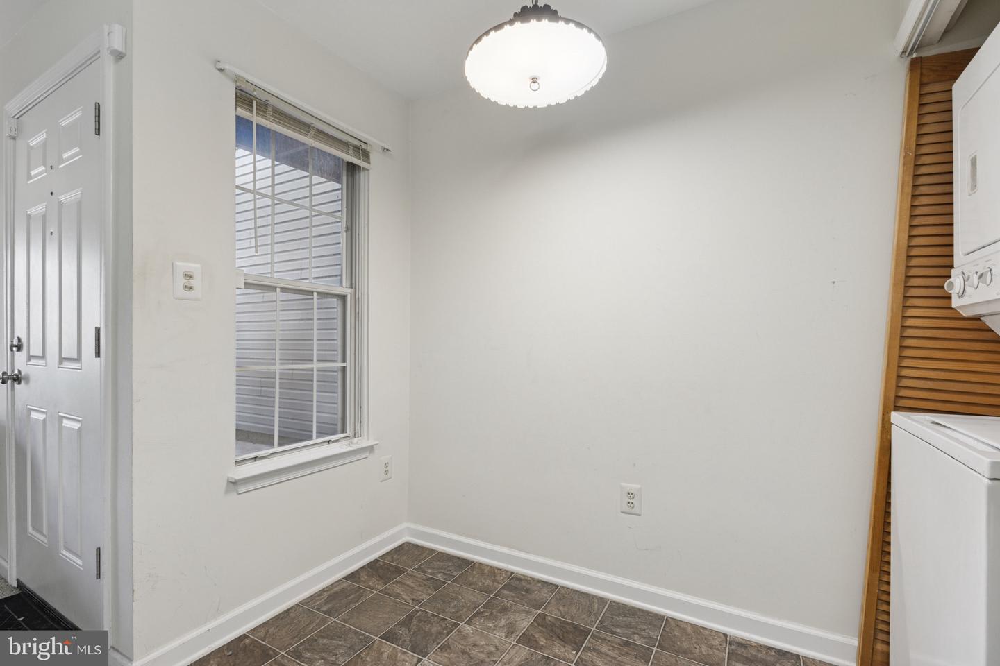 8629-B BEEKMAN PL, ALEXANDRIA, Virginia 22309, 1 Bedroom Bedrooms, ,1 BathroomBathrooms,Residential,For sale,8629-B BEEKMAN PL,VAFX2263992 MLS # VAFX2263992