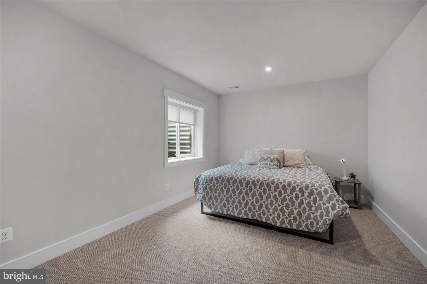 43441 BETTYS FARM DR, CHANTILLY, Virginia 20152, 4 Bedrooms Bedrooms, ,3 BathroomsBathrooms,Residential,For sale,43441 BETTYS FARM DR,VALO2105654 MLS # VALO2105654