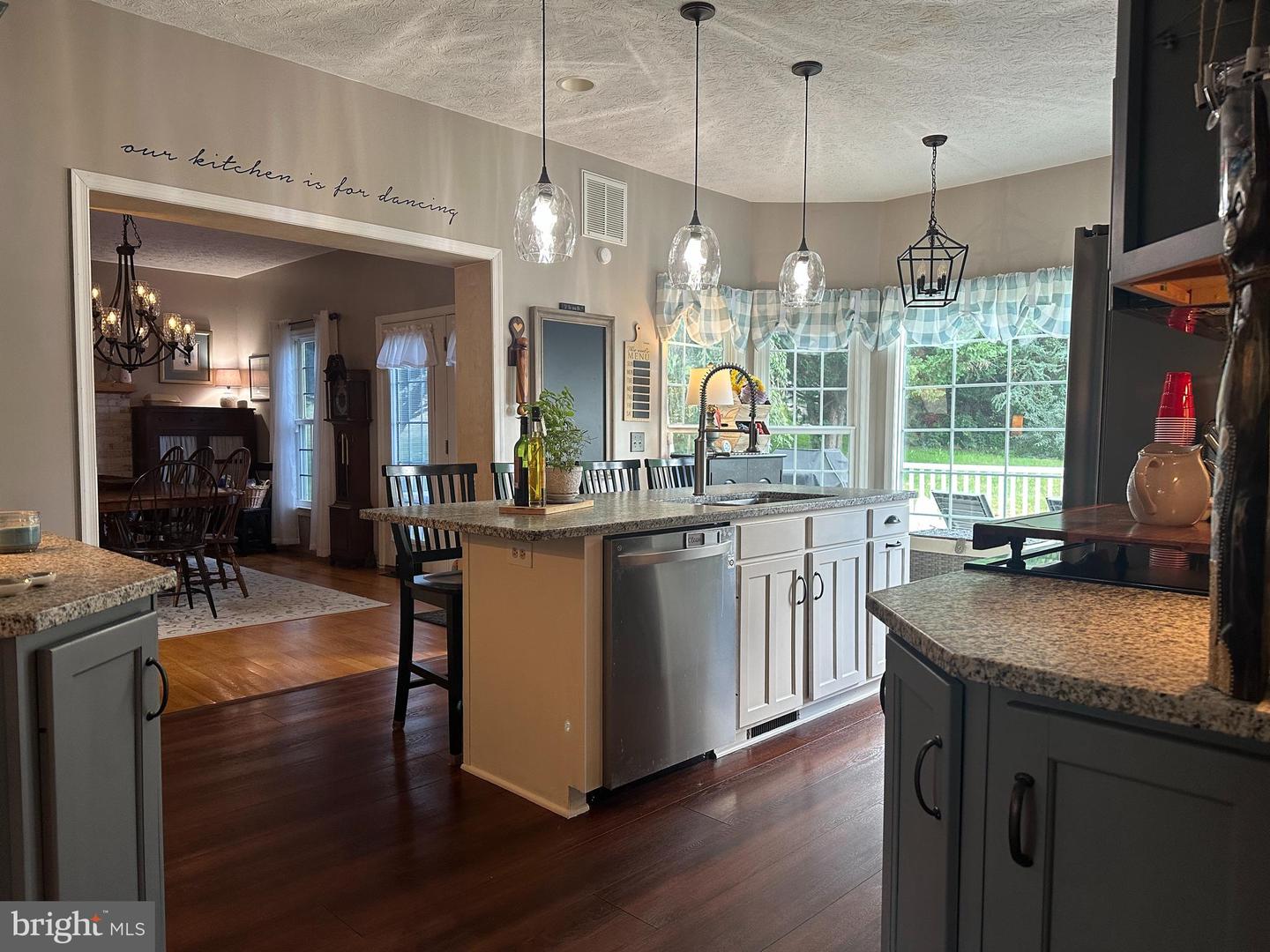 2605 RISING ROCK CT, ROCKINGHAM, Virginia 22802, 5 Bedrooms Bedrooms, ,2 BathroomsBathrooms,Residential,For sale,2605 RISING ROCK CT,VARO2002540 MLS # VARO2002540