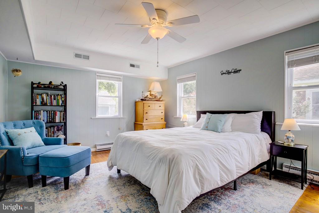 3284 COLONA ST, CHINCOTEAGUE ISLAND, Virginia 23336, 3 Bedrooms Bedrooms, ,2 BathroomsBathrooms,Residential,For sale,3284 COLONA ST,VAAC2002204 MLS # VAAC2002204