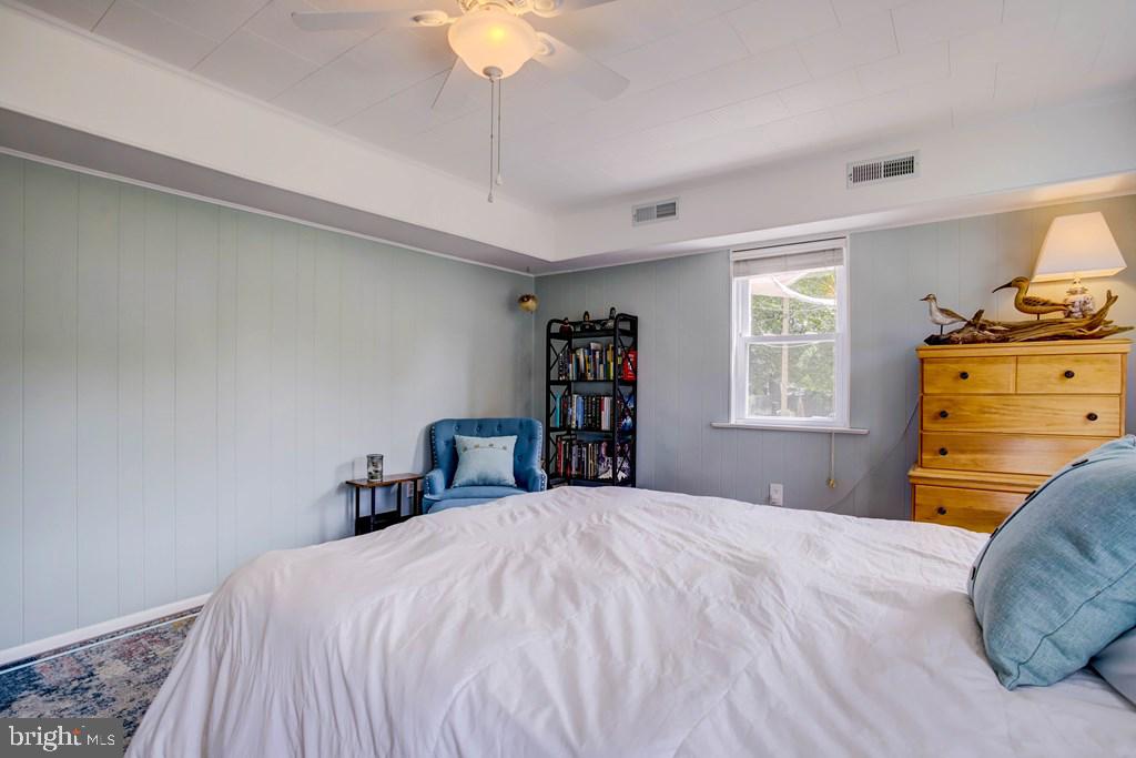 3284 COLONA ST, CHINCOTEAGUE ISLAND, Virginia 23336, 3 Bedrooms Bedrooms, ,2 BathroomsBathrooms,Residential,For sale,3284 COLONA ST,VAAC2002204 MLS # VAAC2002204