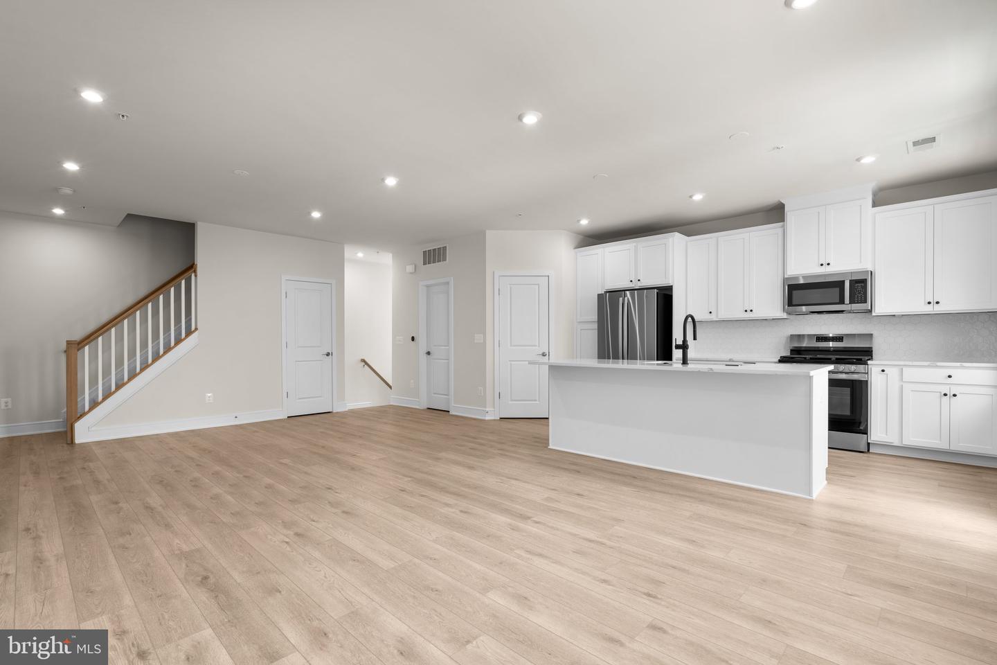 43497 FARRINGDON SQ, BROADLANDS, Virginia 20148, 3 Bedrooms Bedrooms, ,2 BathroomsBathrooms,Residential,For sale,43497 FARRINGDON SQ,VALO2105666 MLS # VALO2105666