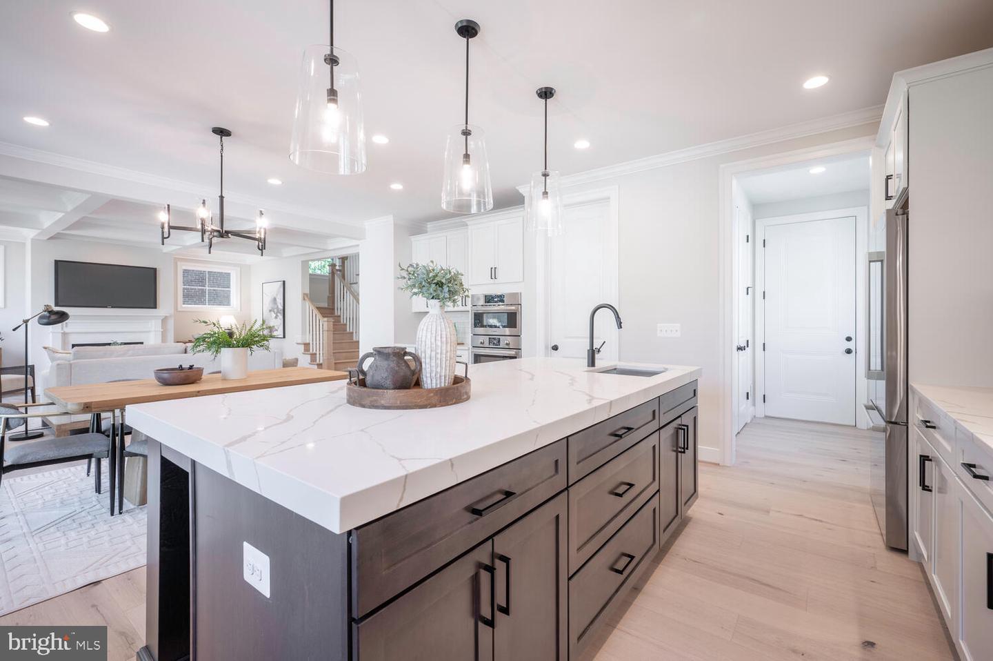 2641 N OHIO ST N, ARLINGTON, Virginia 22207, 6 Bedrooms Bedrooms, ,5 BathroomsBathrooms,Residential,For sale,2641 N OHIO ST N,VAAR2056056 MLS # VAAR2056056