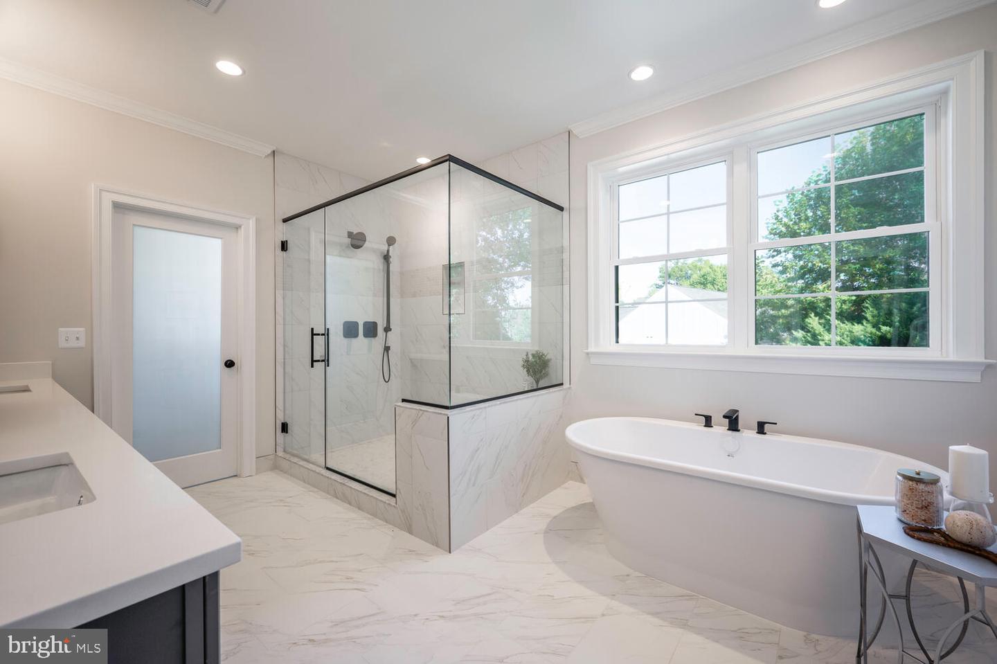 2641 N OHIO ST N, ARLINGTON, Virginia 22207, 6 Bedrooms Bedrooms, ,5 BathroomsBathrooms,Residential,For sale,2641 N OHIO ST N,VAAR2056056 MLS # VAAR2056056