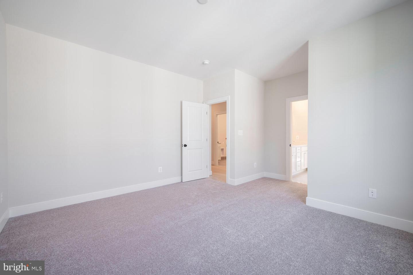 2641 N OHIO ST N, ARLINGTON, Virginia 22207, 6 Bedrooms Bedrooms, ,5 BathroomsBathrooms,Residential,For sale,2641 N OHIO ST N,VAAR2056056 MLS # VAAR2056056