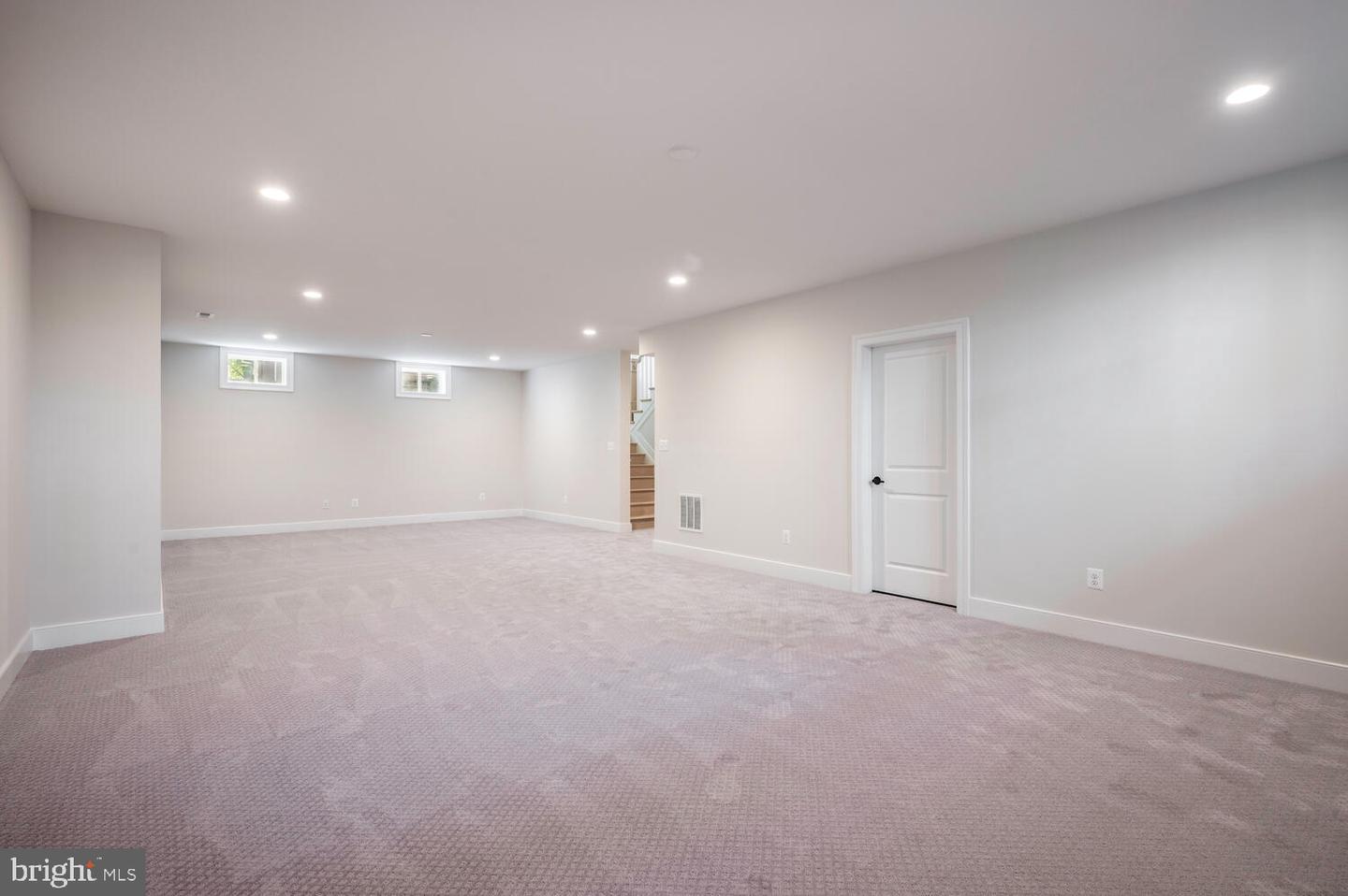 2641 N OHIO ST N, ARLINGTON, Virginia 22207, 6 Bedrooms Bedrooms, ,5 BathroomsBathrooms,Residential,For sale,2641 N OHIO ST N,VAAR2056056 MLS # VAAR2056056