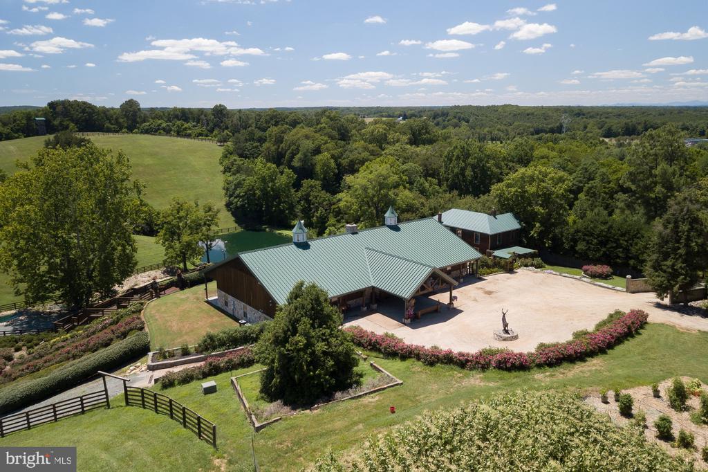 240 STONELEIGH RD, PALMYRA, Virginia 22963, 6 Bedrooms Bedrooms, ,4 BathroomsBathrooms,Residential,240 STONELEIGH RD,VAFN2000496 MLS # VAFN2000496