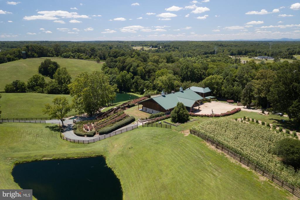 240 STONELEIGH RD, PALMYRA, Virginia 22963, 6 Bedrooms Bedrooms, ,4 BathroomsBathrooms,Residential,240 STONELEIGH RD,VAFN2000496 MLS # VAFN2000496