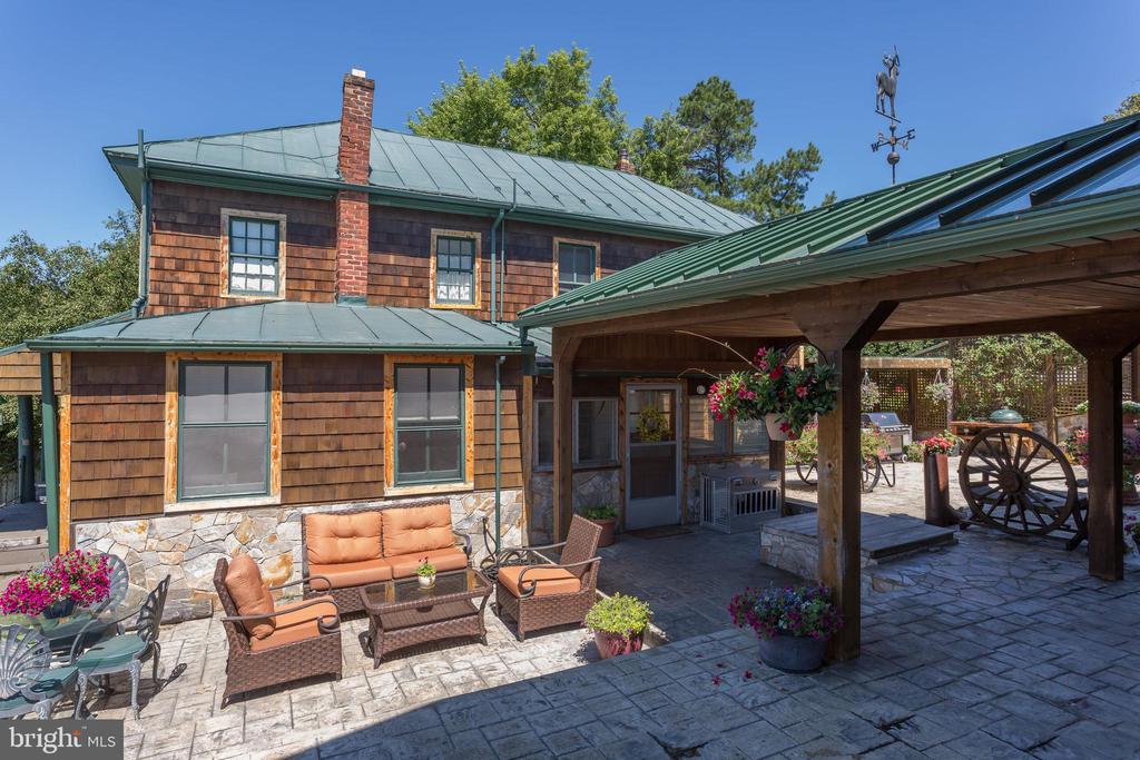 240 STONELEIGH RD, PALMYRA, Virginia 22963, 6 Bedrooms Bedrooms, ,4 BathroomsBathrooms,Residential,240 STONELEIGH RD,VAFN2000496 MLS # VAFN2000496