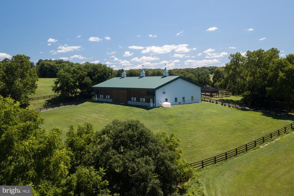 240 STONELEIGH RD, PALMYRA, Virginia 22963, 6 Bedrooms Bedrooms, ,4 BathroomsBathrooms,Residential,240 STONELEIGH RD,VAFN2000496 MLS # VAFN2000496