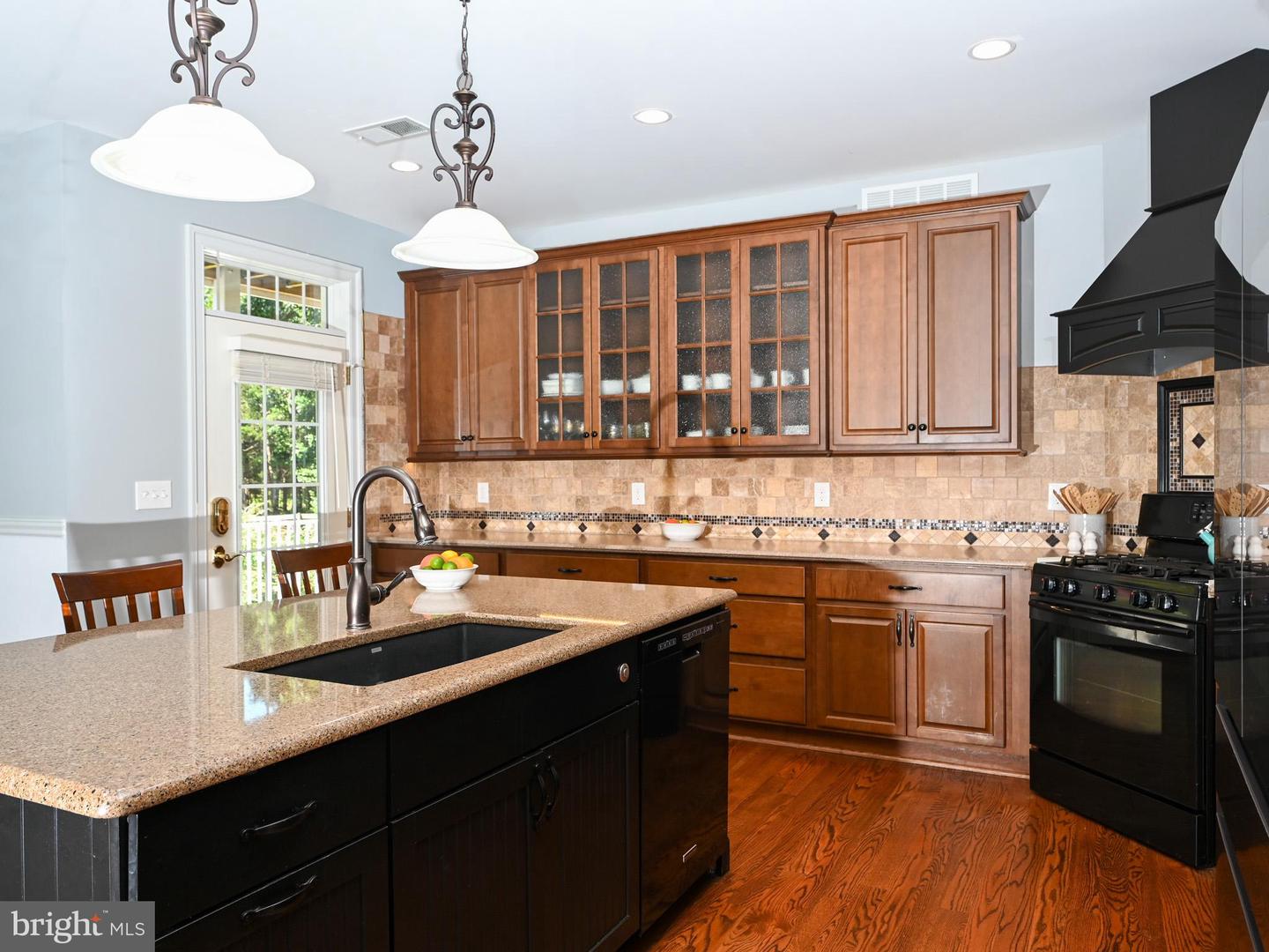 6304 HUNT CHASE CT, CENTREVILLE, Virginia 20120, 5 Bedrooms Bedrooms, 24 Rooms Rooms,5 BathroomsBathrooms,Residential,For sale,6304 HUNT CHASE CT,VAFX2246986 MLS # VAFX2246986