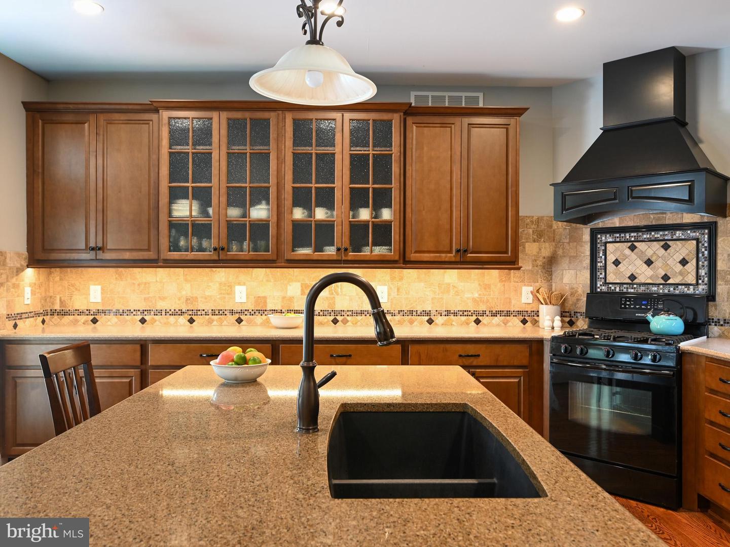 6304 HUNT CHASE CT, CENTREVILLE, Virginia 20120, 5 Bedrooms Bedrooms, 24 Rooms Rooms,5 BathroomsBathrooms,Residential,For sale,6304 HUNT CHASE CT,VAFX2246986 MLS # VAFX2246986