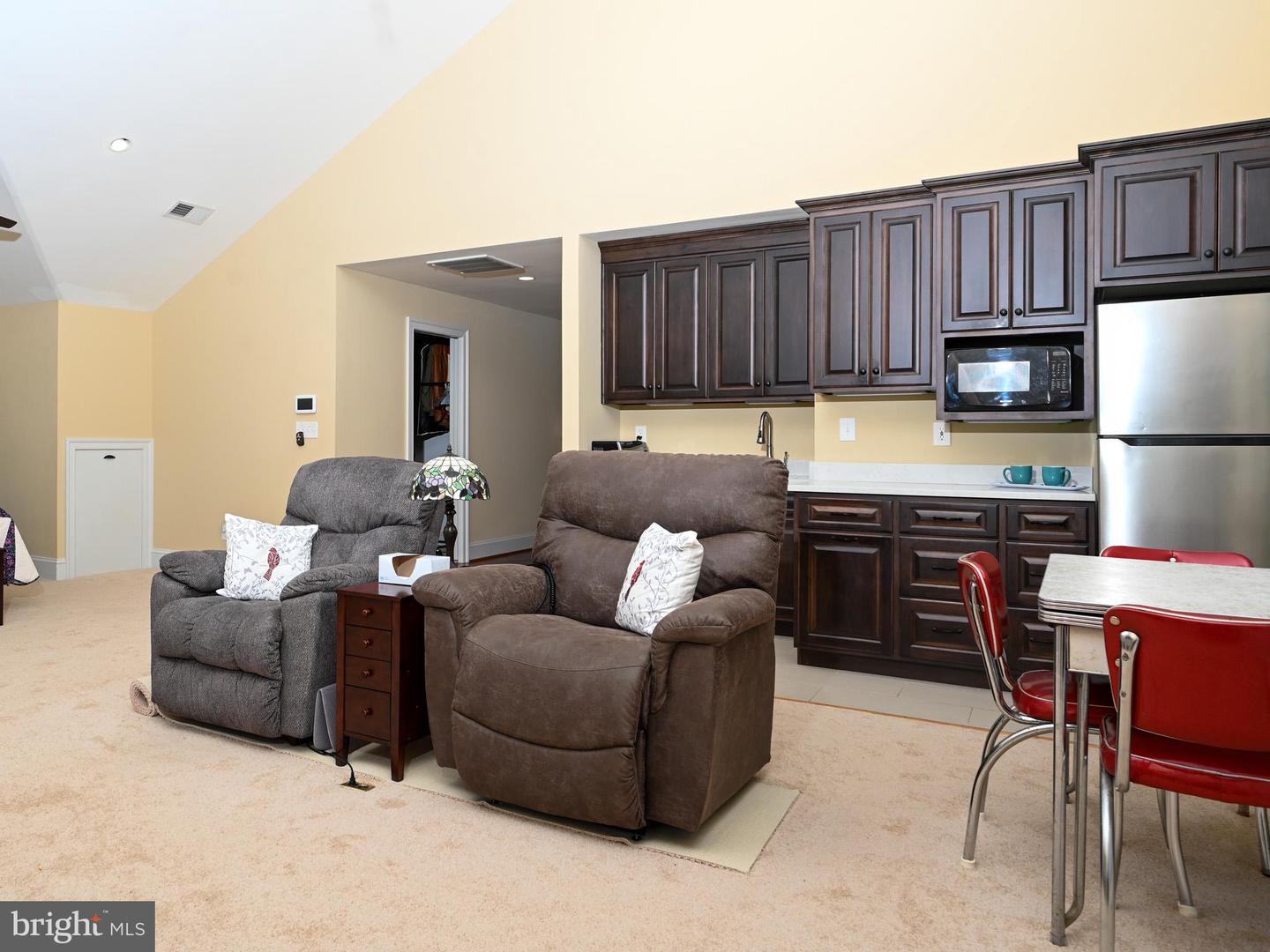 6304 HUNT CHASE CT, CENTREVILLE, Virginia 20120, 5 Bedrooms Bedrooms, 24 Rooms Rooms,5 BathroomsBathrooms,Residential,For sale,6304 HUNT CHASE CT,VAFX2246986 MLS # VAFX2246986