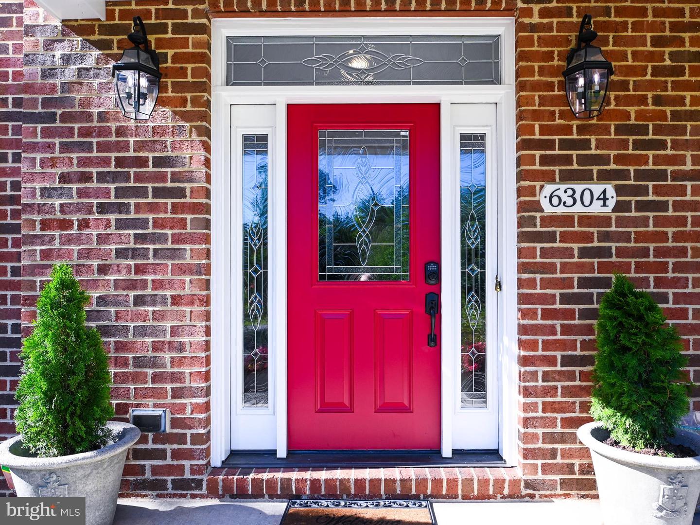 6304 HUNT CHASE CT, CENTREVILLE, Virginia 20120, 5 Bedrooms Bedrooms, 24 Rooms Rooms,5 BathroomsBathrooms,Residential,For sale,6304 HUNT CHASE CT,VAFX2246986 MLS # VAFX2246986