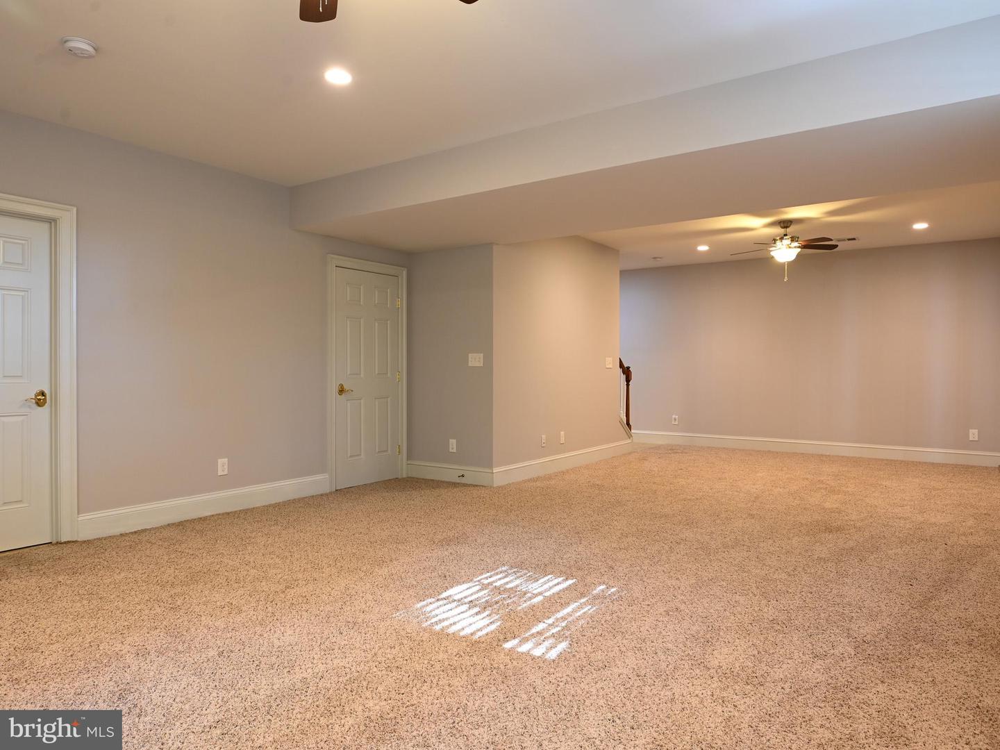 6304 HUNT CHASE CT, CENTREVILLE, Virginia 20120, 5 Bedrooms Bedrooms, 24 Rooms Rooms,5 BathroomsBathrooms,Residential,For sale,6304 HUNT CHASE CT,VAFX2246986 MLS # VAFX2246986