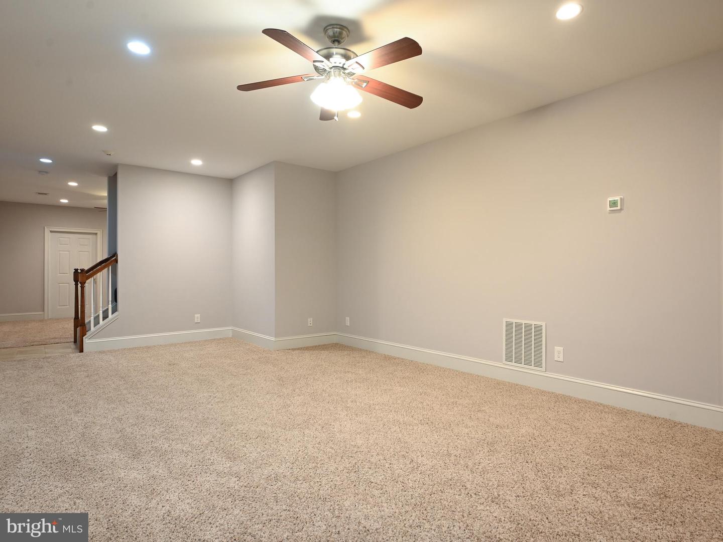6304 HUNT CHASE CT, CENTREVILLE, Virginia 20120, 5 Bedrooms Bedrooms, 24 Rooms Rooms,5 BathroomsBathrooms,Residential,For sale,6304 HUNT CHASE CT,VAFX2246986 MLS # VAFX2246986