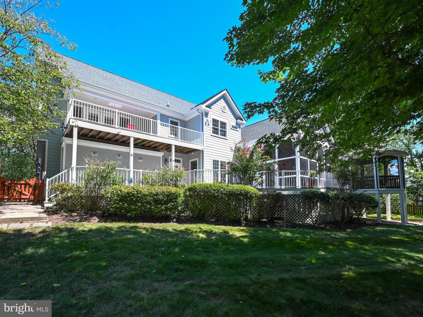 6304 HUNT CHASE CT, CENTREVILLE, Virginia 20120, 5 Bedrooms Bedrooms, 24 Rooms Rooms,5 BathroomsBathrooms,Residential,For sale,6304 HUNT CHASE CT,VAFX2246986 MLS # VAFX2246986