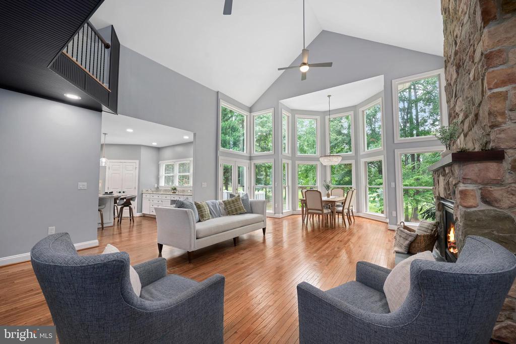 11607 FAWN LAKE PKWY, SPOTSYLVANIA, Virginia 22551, 5 Bedrooms Bedrooms, ,4 BathroomsBathrooms,Residential,11607 FAWN LAKE PKWY,VASP2035718 MLS # VASP2035718
