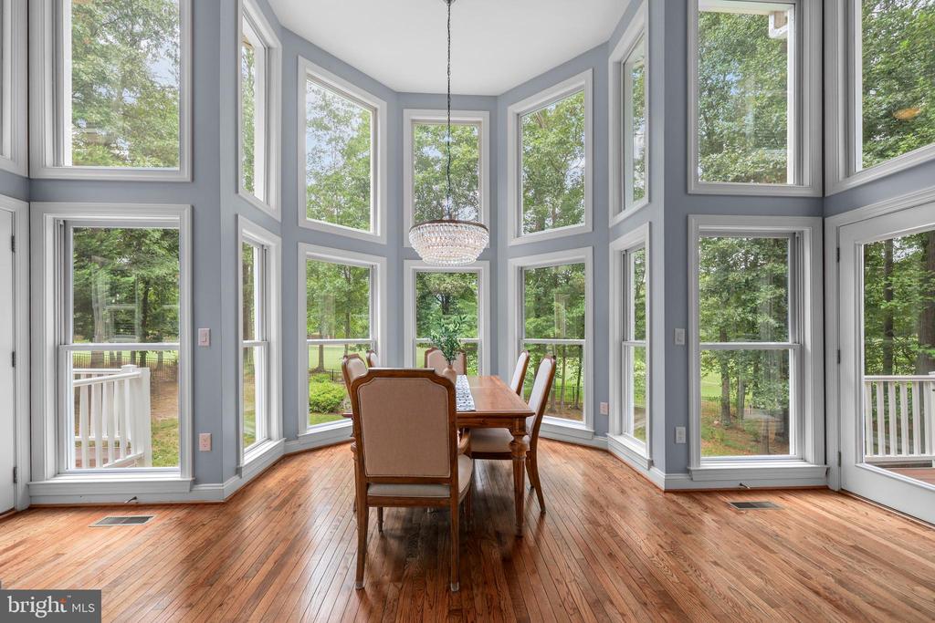 11607 FAWN LAKE PKWY, SPOTSYLVANIA, Virginia 22551, 5 Bedrooms Bedrooms, ,4 BathroomsBathrooms,Residential,11607 FAWN LAKE PKWY,VASP2035718 MLS # VASP2035718