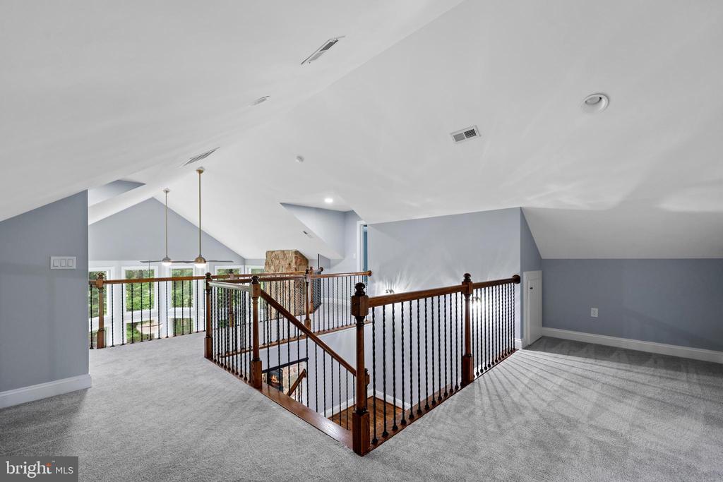 11607 FAWN LAKE PKWY, SPOTSYLVANIA, Virginia 22551, 5 Bedrooms Bedrooms, ,4 BathroomsBathrooms,Residential,11607 FAWN LAKE PKWY,VASP2035718 MLS # VASP2035718