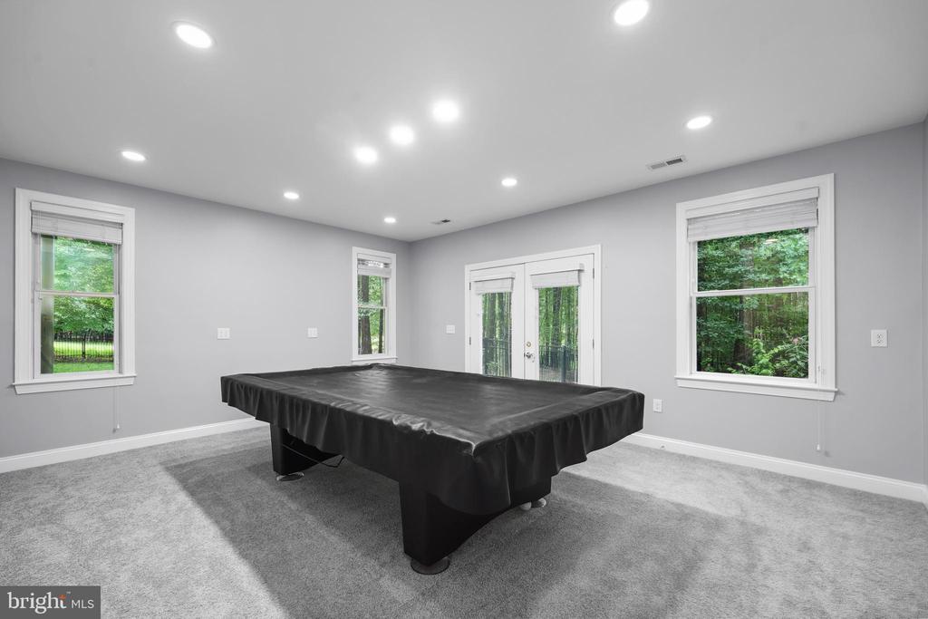 11607 FAWN LAKE PKWY, SPOTSYLVANIA, Virginia 22551, 5 Bedrooms Bedrooms, ,4 BathroomsBathrooms,Residential,11607 FAWN LAKE PKWY,VASP2035718 MLS # VASP2035718