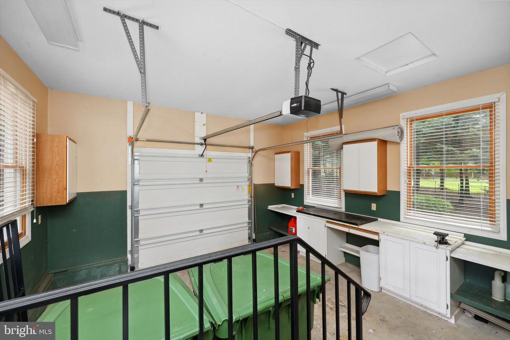 11607 FAWN LAKE PKWY, SPOTSYLVANIA, Virginia 22551, 5 Bedrooms Bedrooms, ,4 BathroomsBathrooms,Residential,11607 FAWN LAKE PKWY,VASP2035718 MLS # VASP2035718
