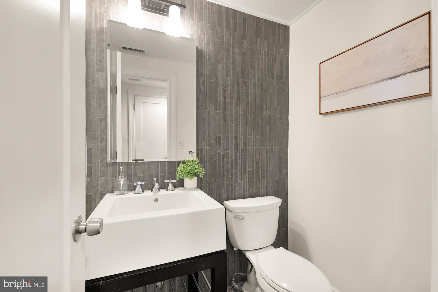 3541 ORDWAY ST NW, WASHINGTON, District Of Columbia 20016, 5 Bedrooms Bedrooms, ,5 BathroomsBathrooms,Residential,For sale,3541 ORDWAY ST NW,DCDC2205742 MLS # DCDC2205742