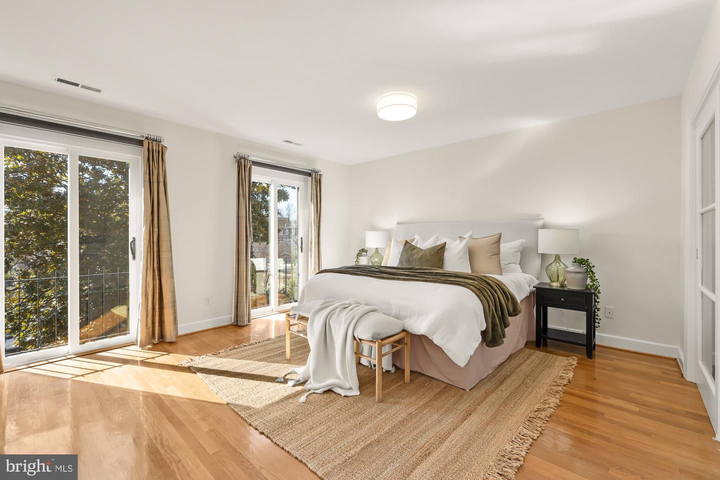 3541 ORDWAY ST NW, WASHINGTON, District Of Columbia 20016, 5 Bedrooms Bedrooms, ,5 BathroomsBathrooms,Residential,For sale,3541 ORDWAY ST NW,DCDC2205742 MLS # DCDC2205742