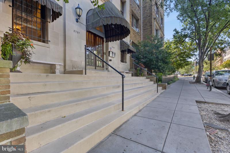 2707 ADAMS MILL RD NW #205, WASHINGTON, District Of Columbia 20009, 2 Bedrooms Bedrooms, ,1 BathroomBathrooms,Residential,For sale,2707 ADAMS MILL RD NW #205,DCDC2207220 MLS # DCDC2207220