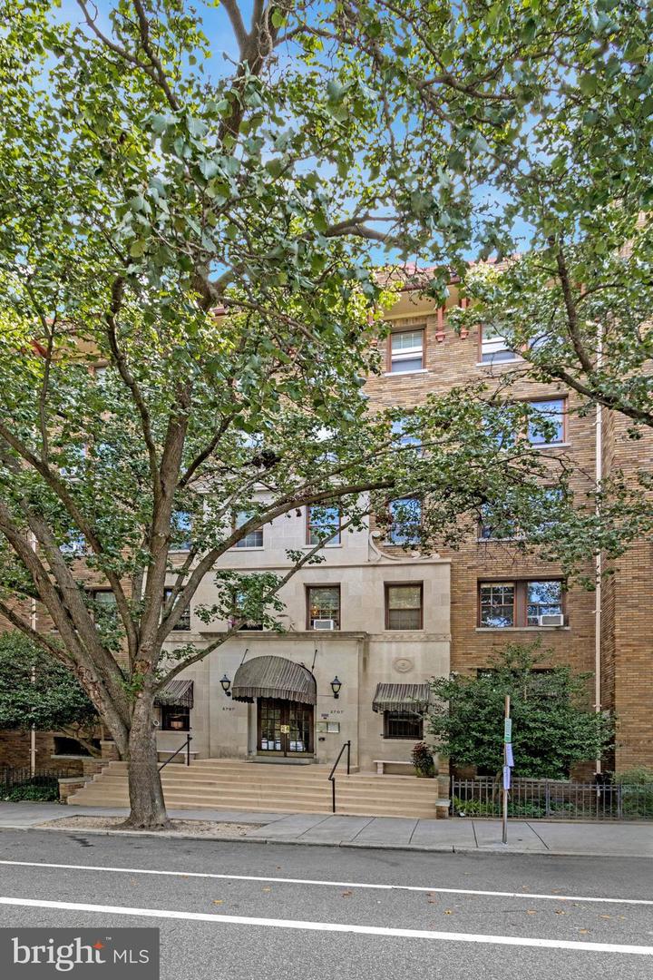 2707 ADAMS MILL RD NW #205, WASHINGTON, District Of Columbia 20009, 2 Bedrooms Bedrooms, ,1 BathroomBathrooms,Residential,For sale,2707 ADAMS MILL RD NW #205,DCDC2207220 MLS # DCDC2207220