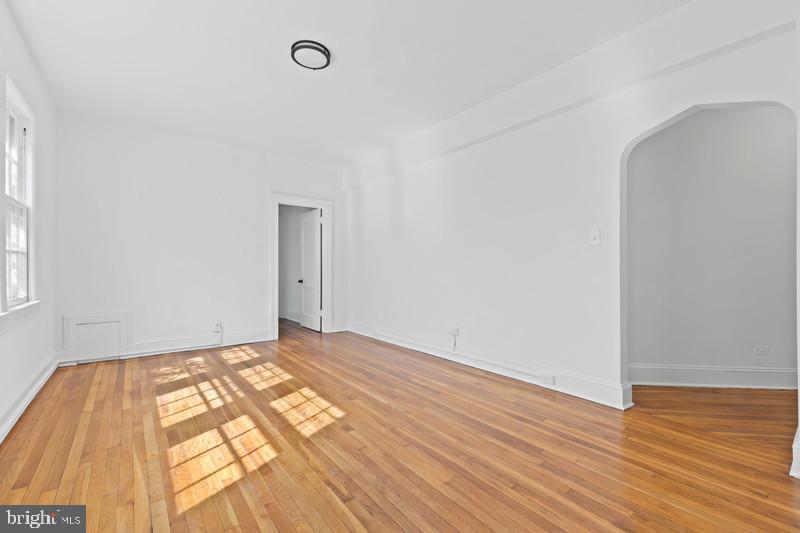 2707 ADAMS MILL RD NW #205, WASHINGTON, District Of Columbia 20009, 2 Bedrooms Bedrooms, ,1 BathroomBathrooms,Residential,For sale,2707 ADAMS MILL RD NW #205,DCDC2207220 MLS # DCDC2207220