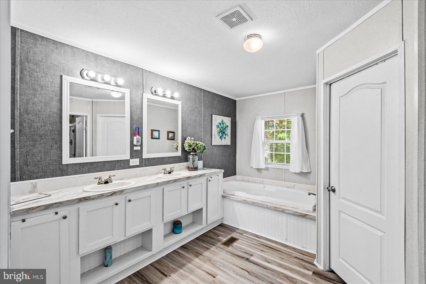 942 MONTE VERDE RD, CENTER CROSS, Virginia 22437, 3 Bedrooms Bedrooms, ,2 BathroomsBathrooms,Residential,For sale,942 MONTE VERDE RD,VAES2000910 MLS # VAES2000910