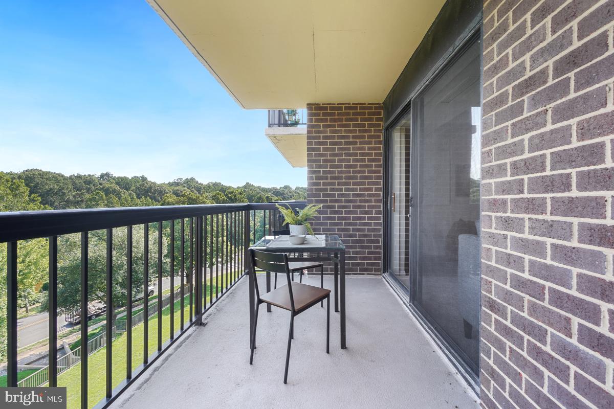 200 N PICKETT ST #509, ALEXANDRIA, Virginia 22304, 3 Bedrooms Bedrooms, ,2 BathroomsBathrooms,Residential,For sale,200 N PICKETT ST #509,VAAX2047072 MLS # VAAX2047072