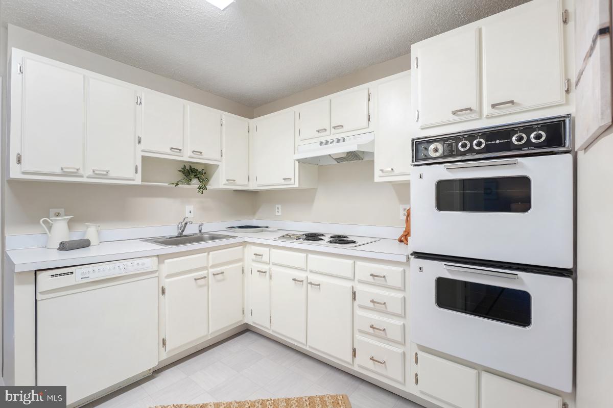 200 N PICKETT ST #509, ALEXANDRIA, Virginia 22304, 3 Bedrooms Bedrooms, ,2 BathroomsBathrooms,Residential,For sale,200 N PICKETT ST #509,VAAX2047072 MLS # VAAX2047072