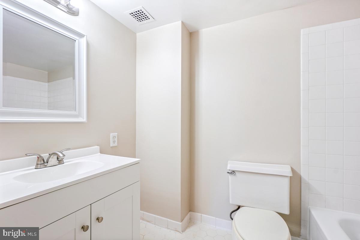 200 N PICKETT ST #509, ALEXANDRIA, Virginia 22304, 3 Bedrooms Bedrooms, ,2 BathroomsBathrooms,Residential,For sale,200 N PICKETT ST #509,VAAX2047072 MLS # VAAX2047072