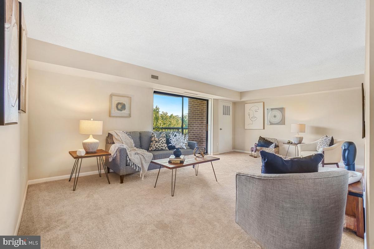 200 N PICKETT ST #509, ALEXANDRIA, Virginia 22304, 3 Bedrooms Bedrooms, ,2 BathroomsBathrooms,Residential,For sale,200 N PICKETT ST #509,VAAX2047072 MLS # VAAX2047072
