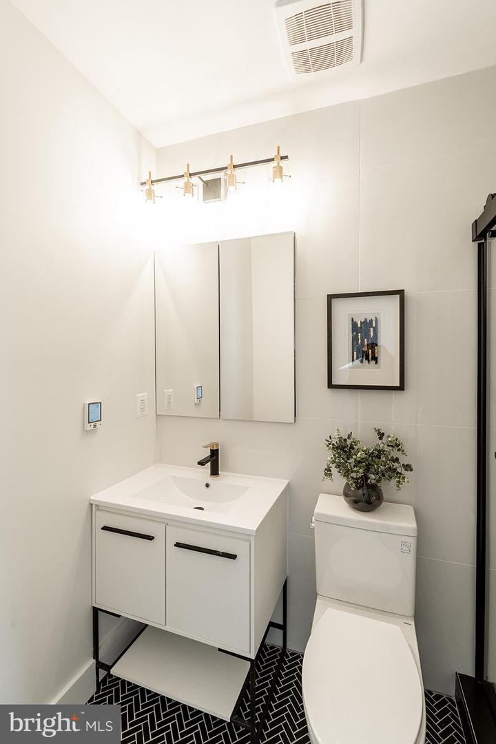 1215 HOLBROOK TER NE ##1, WASHINGTON, District Of Columbia 20002, 3 Bedrooms Bedrooms, ,3 BathroomsBathrooms,Residential,For sale,1215 HOLBROOK TER NE ##1,DCDC2209484 MLS # DCDC2209484