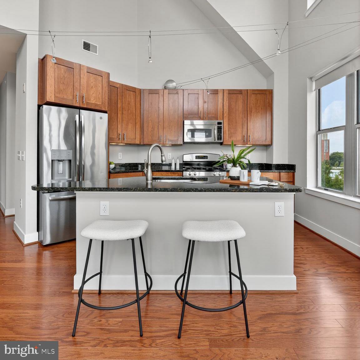 1800 WILSON BLVD #449, ARLINGTON, Virginia 22201, 2 Bedrooms Bedrooms, ,2 BathroomsBathrooms,Residential,For sale,1800 WILSON BLVD #449,VAAR2060882 MLS # VAAR2060882