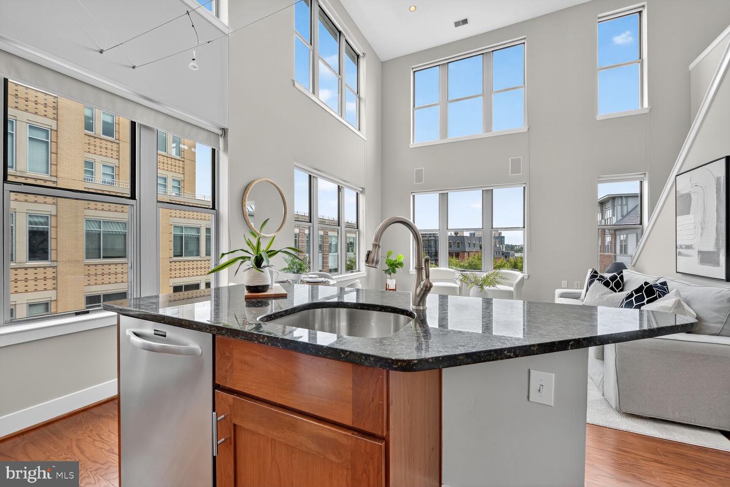 1800 WILSON BLVD #449, ARLINGTON, Virginia 22201, 2 Bedrooms Bedrooms, ,2 BathroomsBathrooms,Residential,For sale,1800 WILSON BLVD #449,VAAR2060882 MLS # VAAR2060882
