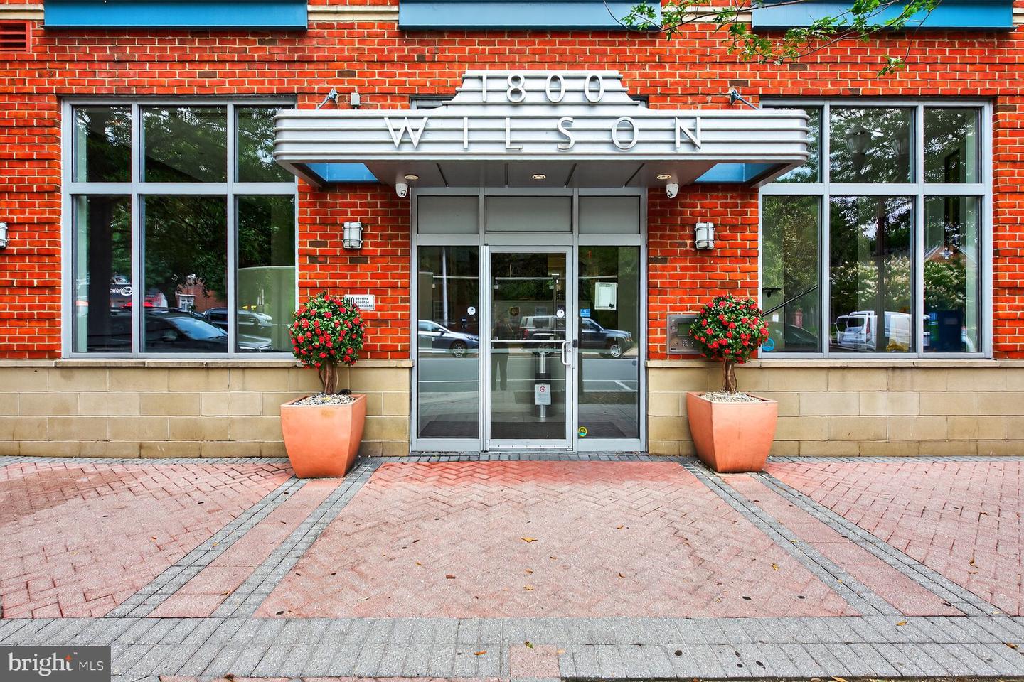 1800 WILSON BLVD #449, ARLINGTON, Virginia 22201, 2 Bedrooms Bedrooms, ,2 BathroomsBathrooms,Residential,For sale,1800 WILSON BLVD #449,VAAR2060882 MLS # VAAR2060882