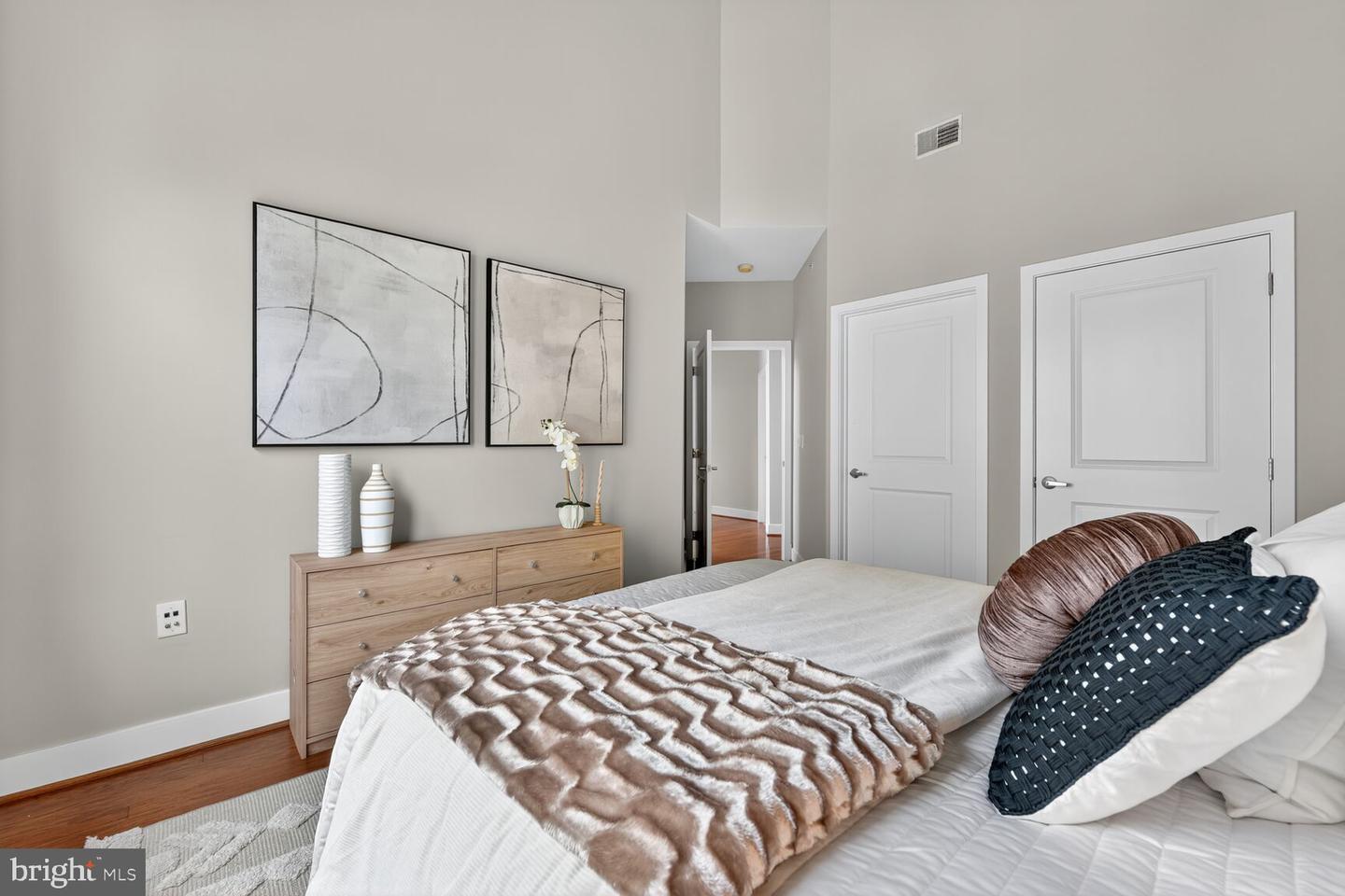 1800 WILSON BLVD #449, ARLINGTON, Virginia 22201, 2 Bedrooms Bedrooms, ,2 BathroomsBathrooms,Residential,For sale,1800 WILSON BLVD #449,VAAR2060882 MLS # VAAR2060882