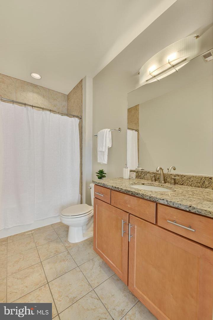 1800 WILSON BLVD #449, ARLINGTON, Virginia 22201, 2 Bedrooms Bedrooms, ,2 BathroomsBathrooms,Residential,For sale,1800 WILSON BLVD #449,VAAR2060882 MLS # VAAR2060882