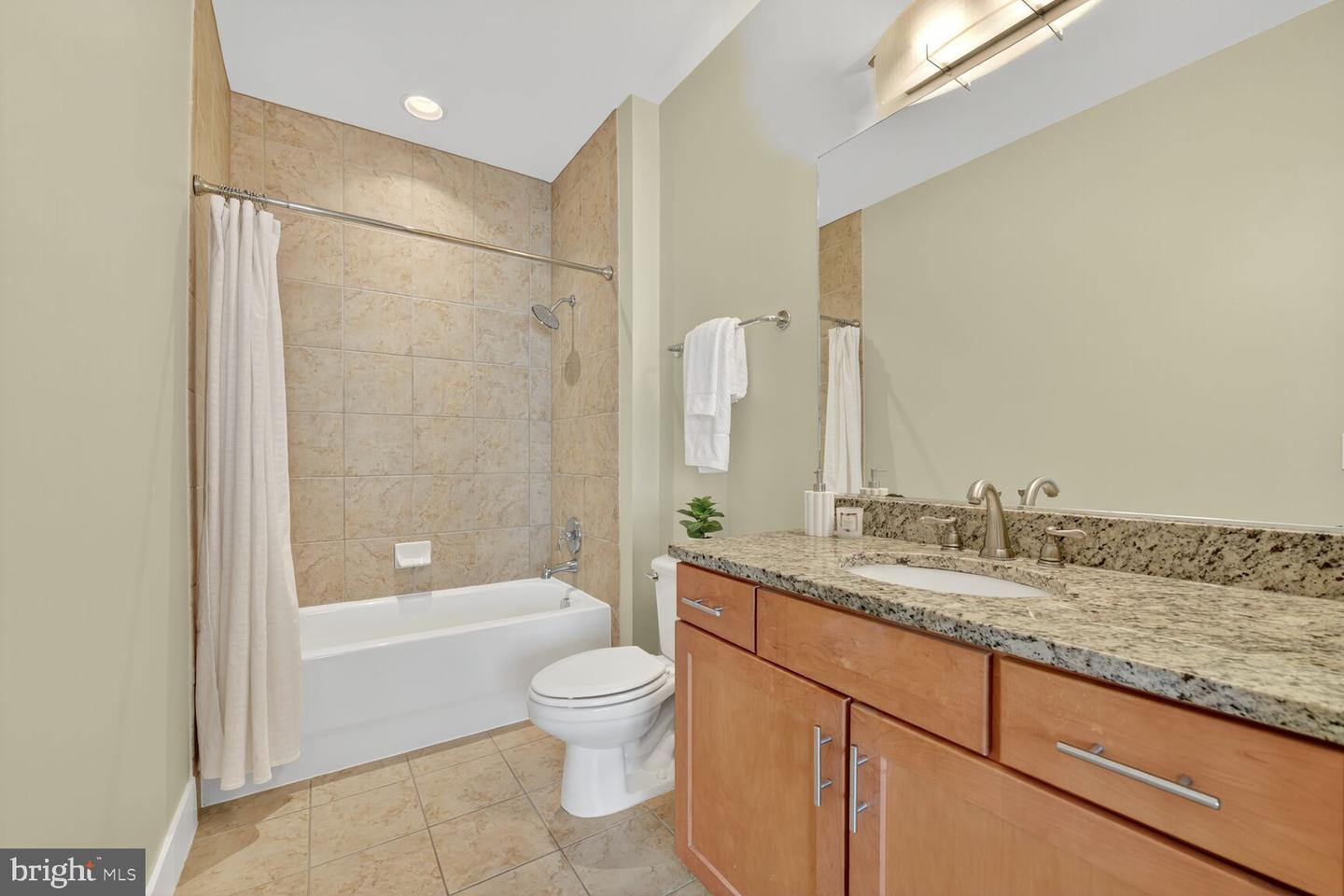 1800 WILSON BLVD #449, ARLINGTON, Virginia 22201, 2 Bedrooms Bedrooms, ,2 BathroomsBathrooms,Residential,For sale,1800 WILSON BLVD #449,VAAR2060882 MLS # VAAR2060882