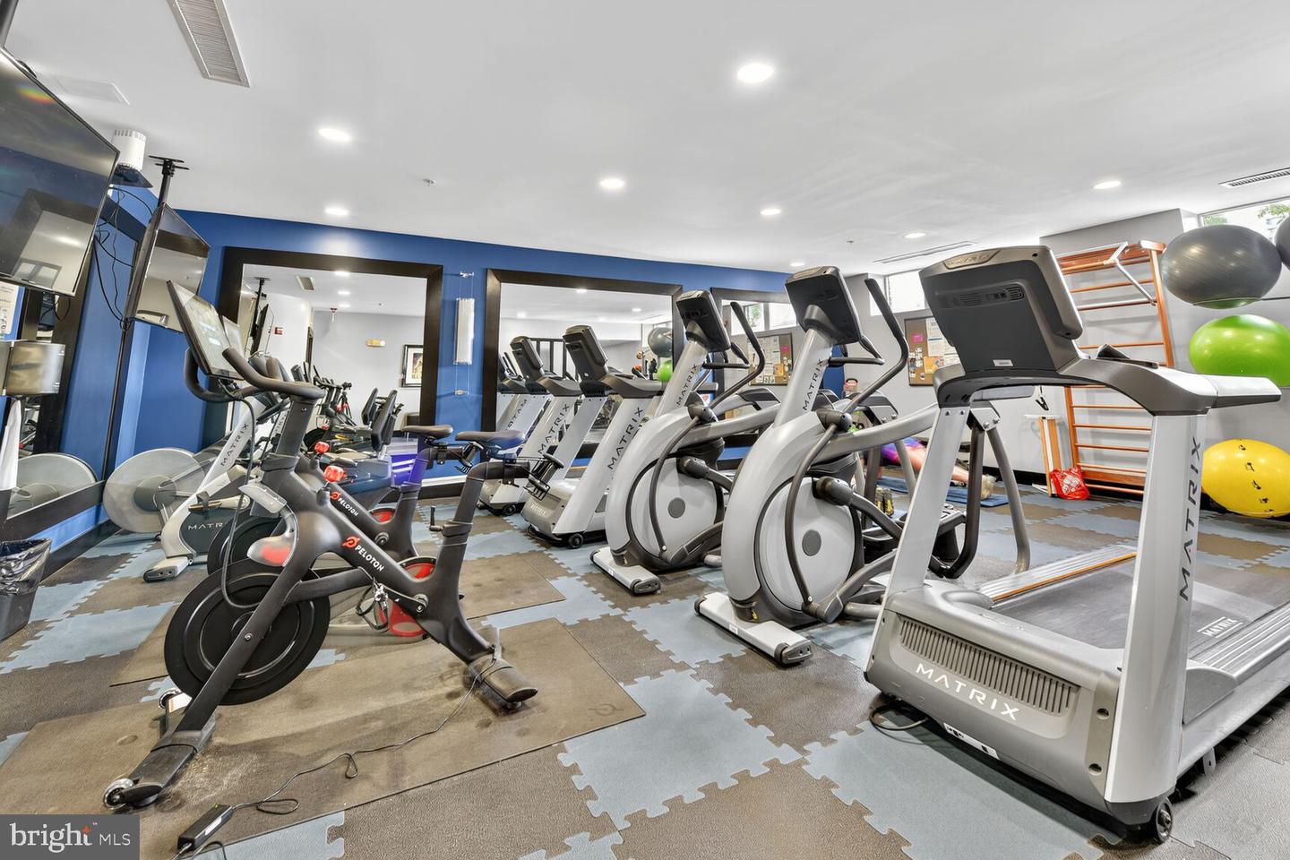 1800 WILSON BLVD #449, ARLINGTON, Virginia 22201, 2 Bedrooms Bedrooms, ,2 BathroomsBathrooms,Residential,For sale,1800 WILSON BLVD #449,VAAR2060882 MLS # VAAR2060882