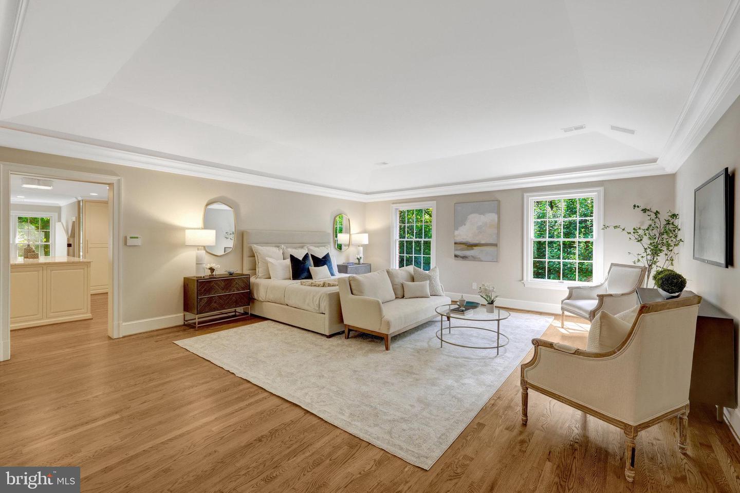 8014 GREENWICH WOODS DR, MCLEAN, Virginia 22102, 6 Bedrooms Bedrooms, ,4 BathroomsBathrooms,Residential,For sale,8014 GREENWICH WOODS DR,VAFX2256038 MLS # VAFX2256038