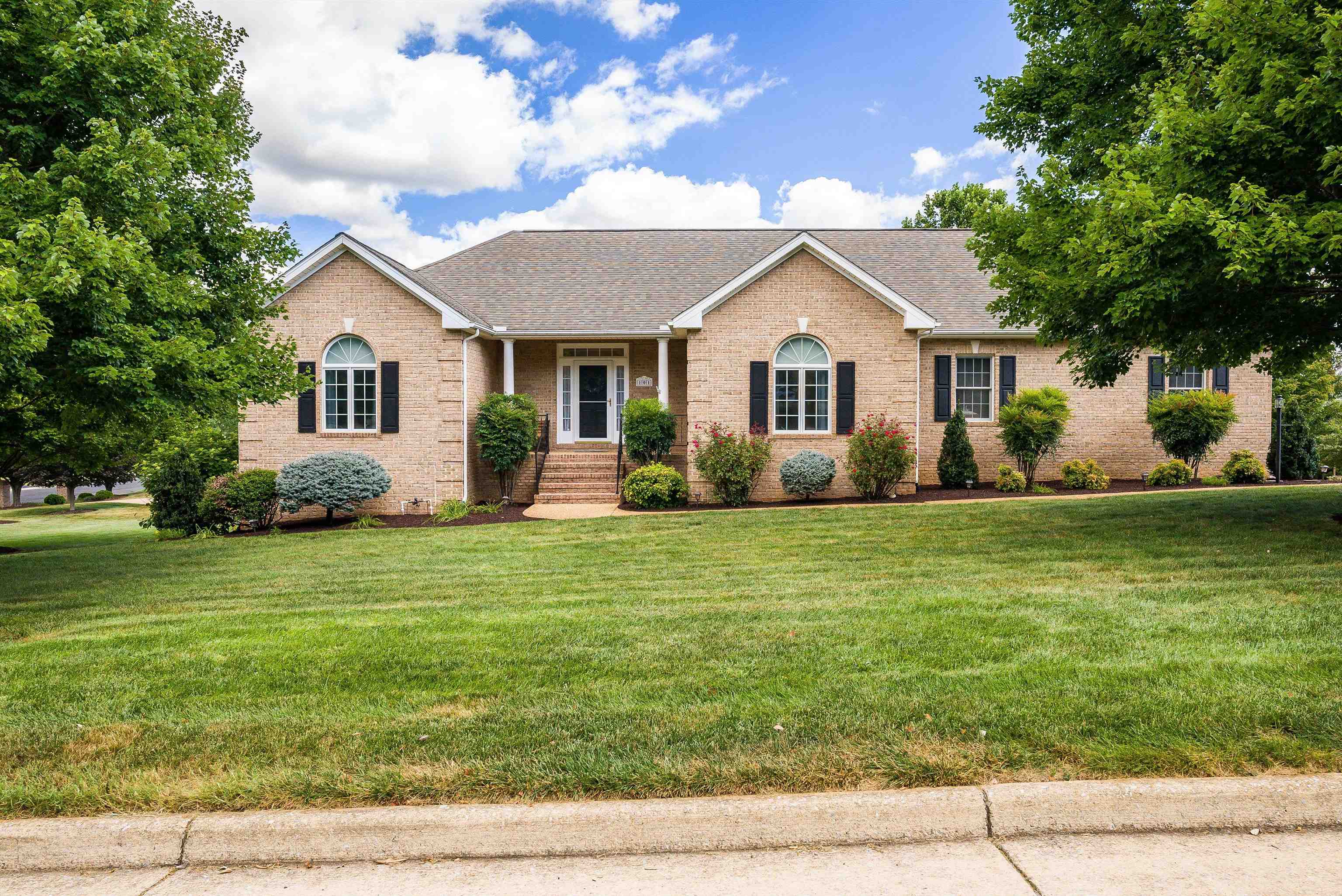 101 BUCKINGHAM PL, WAYNESBORO, Virginia 22980, 4 Bedrooms Bedrooms, ,3 BathroomsBathrooms,Residential,101 BUCKINGHAM PL,668379 MLS # 668379