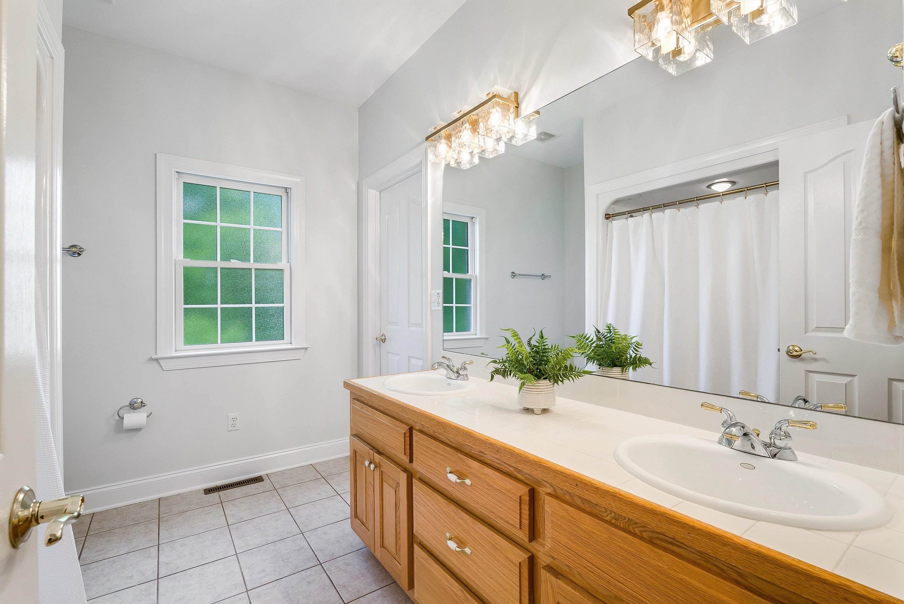 101 BUCKINGHAM PL, WAYNESBORO, Virginia 22980, 4 Bedrooms Bedrooms, ,3 BathroomsBathrooms,Residential,101 BUCKINGHAM PL,668379 MLS # 668379