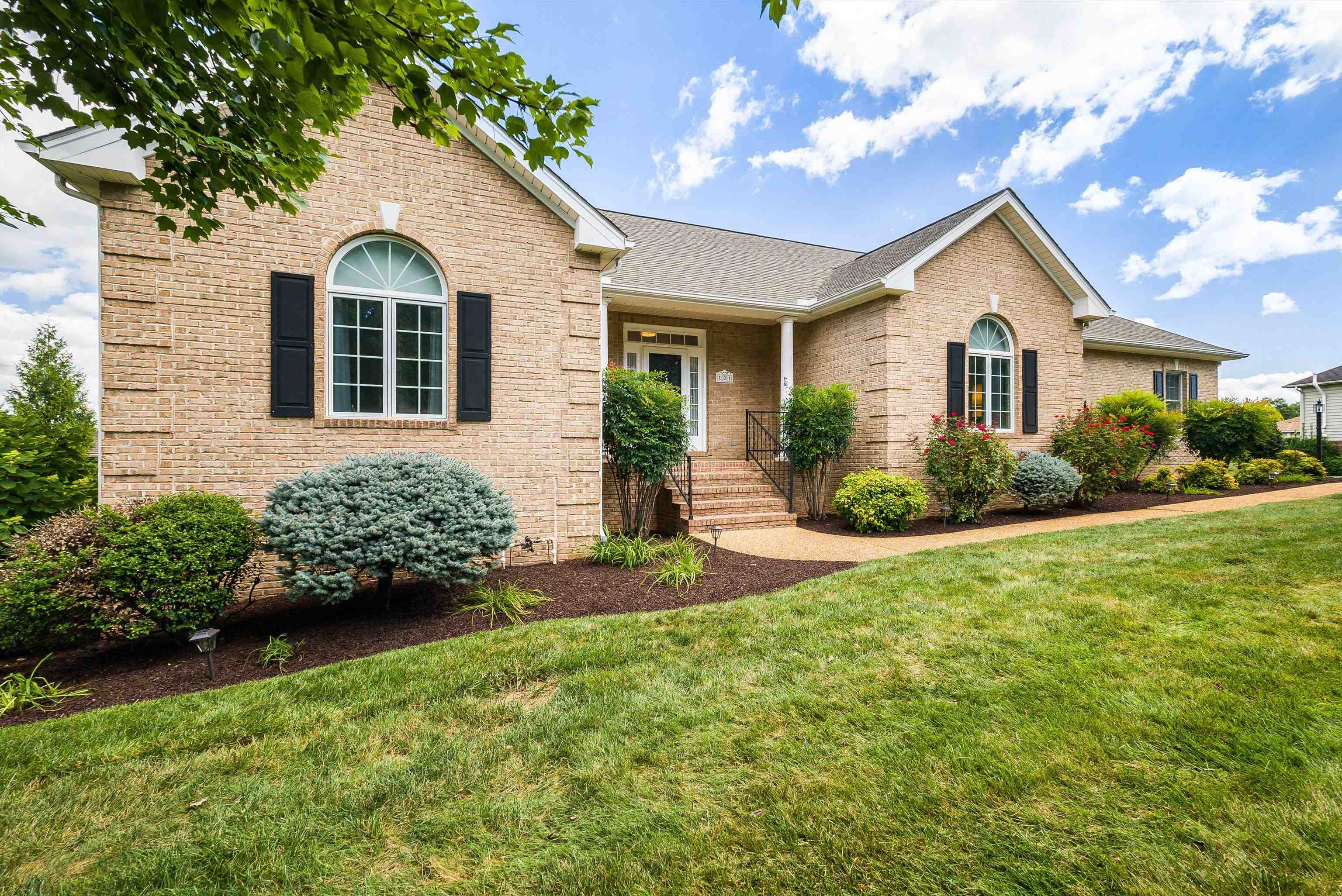 101 BUCKINGHAM PL, WAYNESBORO, Virginia 22980, 4 Bedrooms Bedrooms, ,3 BathroomsBathrooms,Residential,101 BUCKINGHAM PL,668379 MLS # 668379