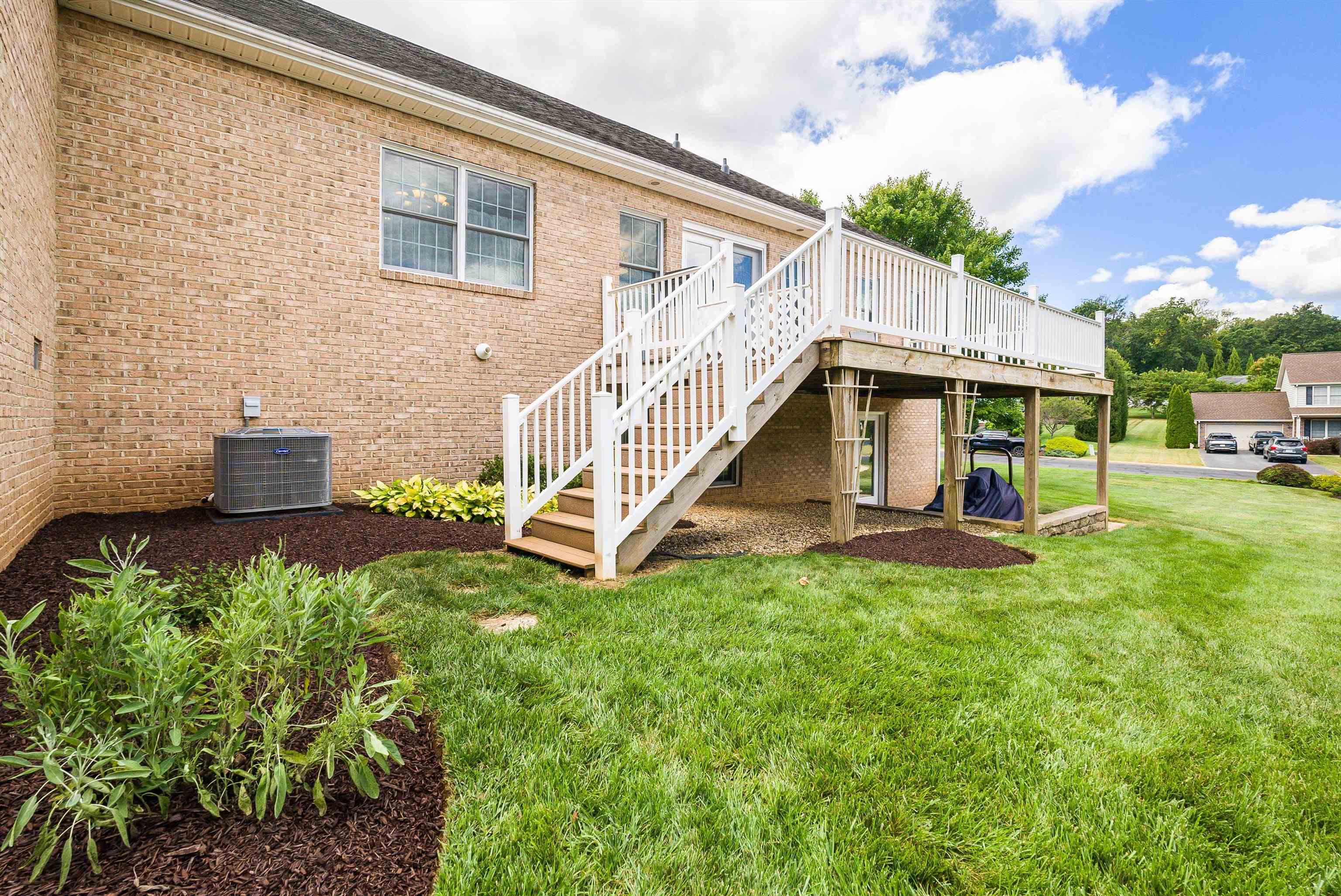 101 BUCKINGHAM PL, WAYNESBORO, Virginia 22980, 4 Bedrooms Bedrooms, ,3 BathroomsBathrooms,Residential,101 BUCKINGHAM PL,668379 MLS # 668379